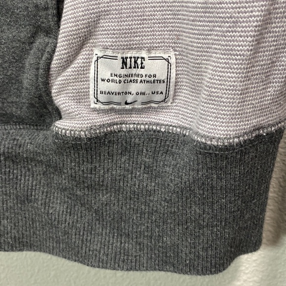 Nike athletes sweatshirt zippered - Picture 2 of 9